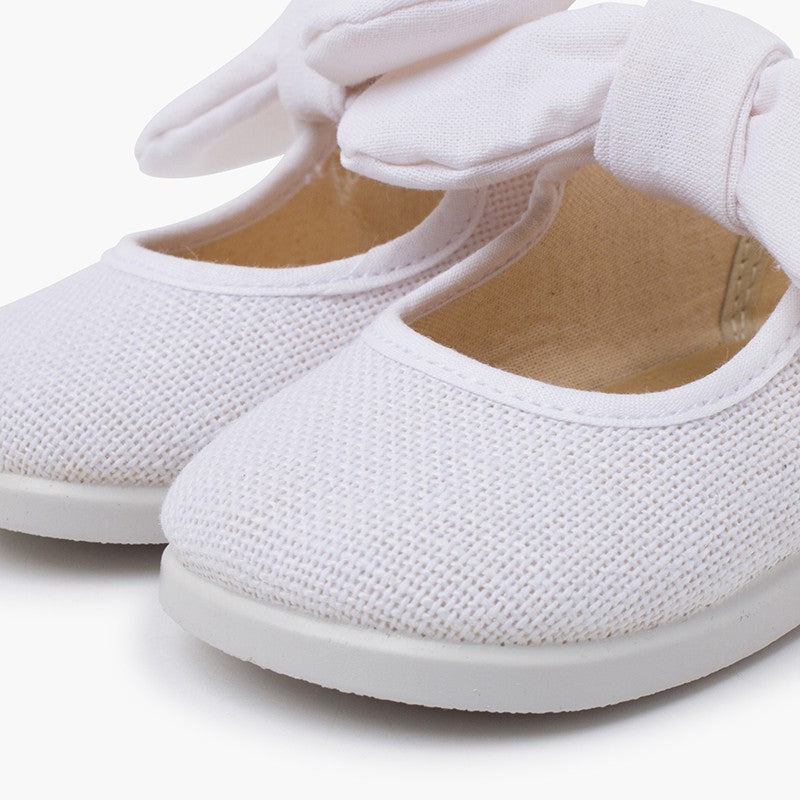 Merceditas Linen Lace & Adherent Clouser